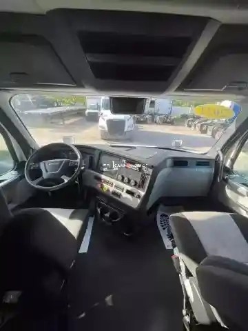 Truck Thumbnail 5