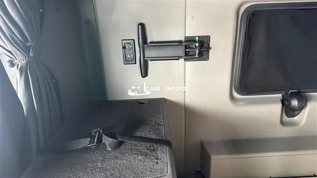 Truck Thumbnail 5