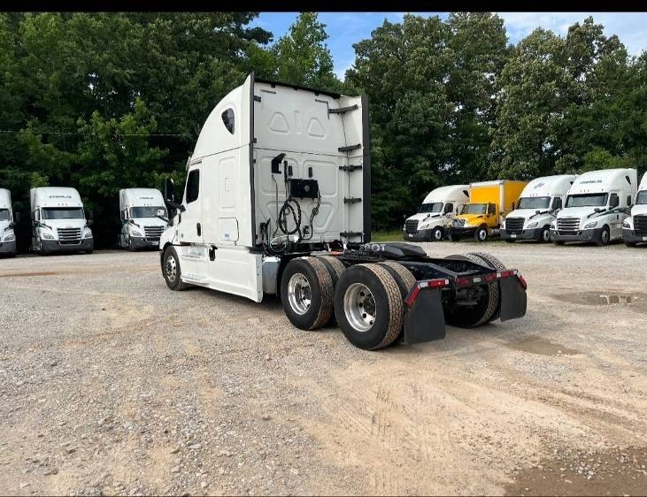 Truck Thumbnail 5
