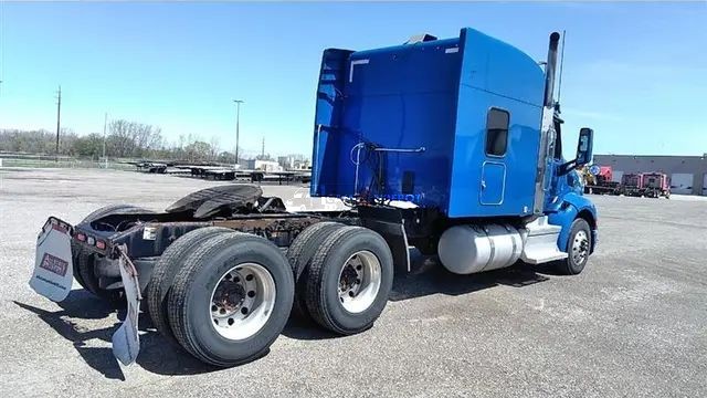 Truck Thumbnail 2
