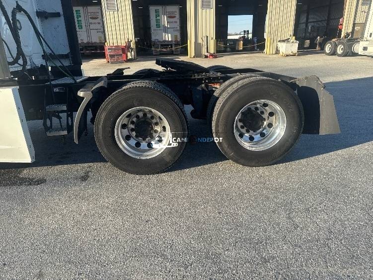 Truck Thumbnail 10