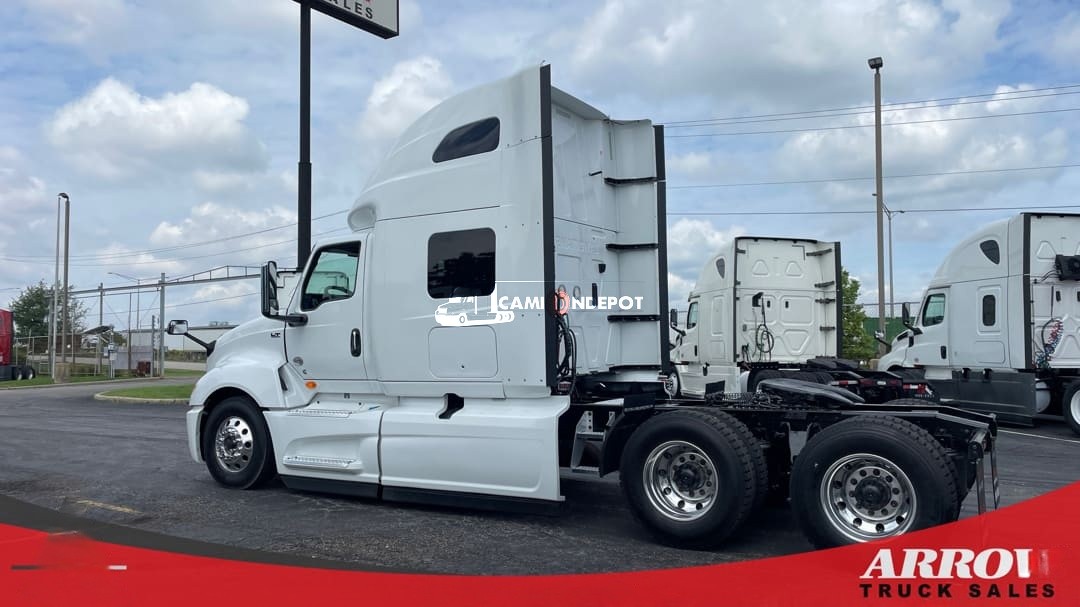 Truck Thumbnail 2