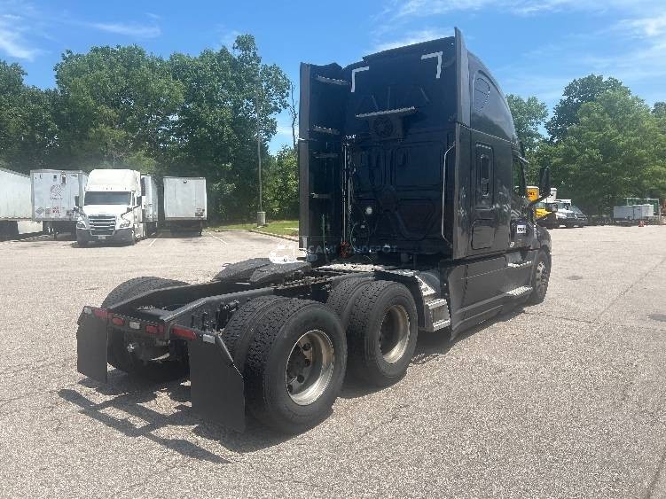 Truck Thumbnail 7