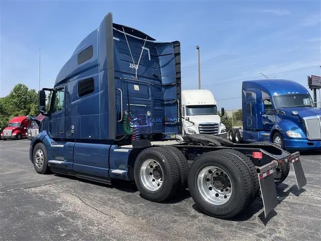 Truck Thumbnail 4