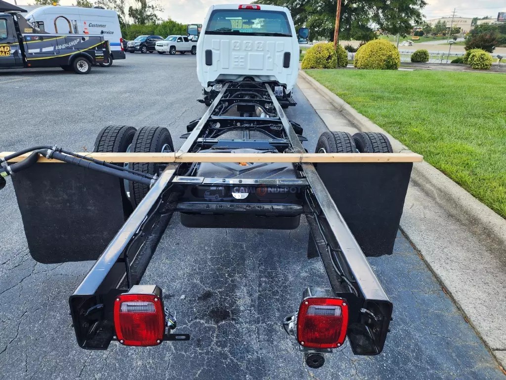 Truck Thumbnail 4