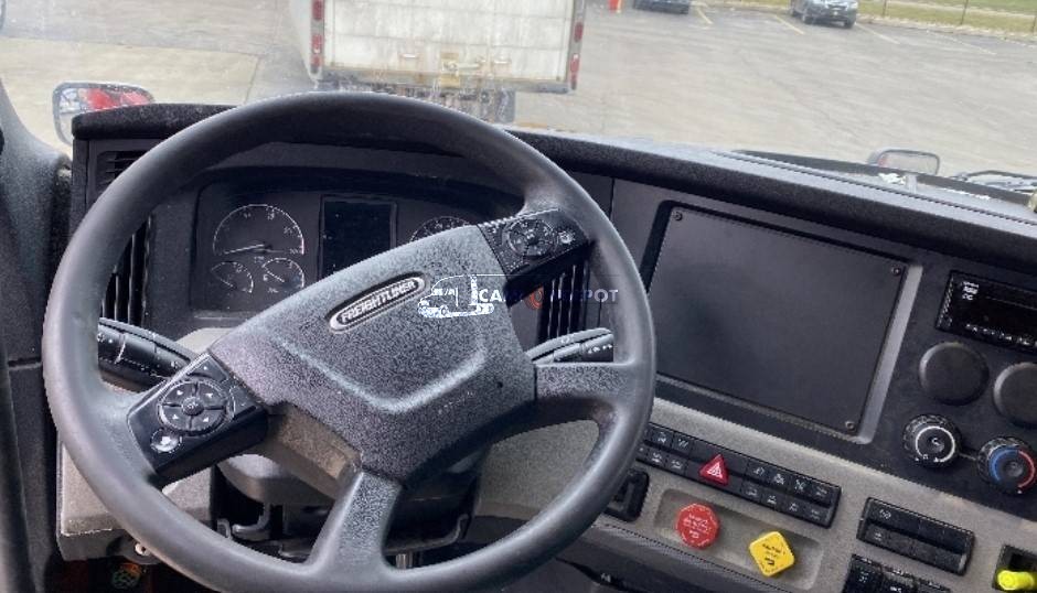 Truck Thumbnail 11