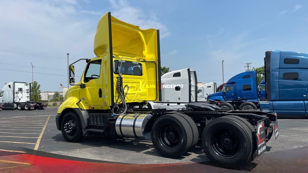 Truck Thumbnail 4