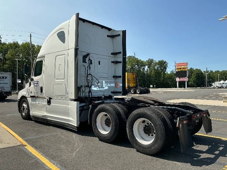 Truck Thumbnail 5