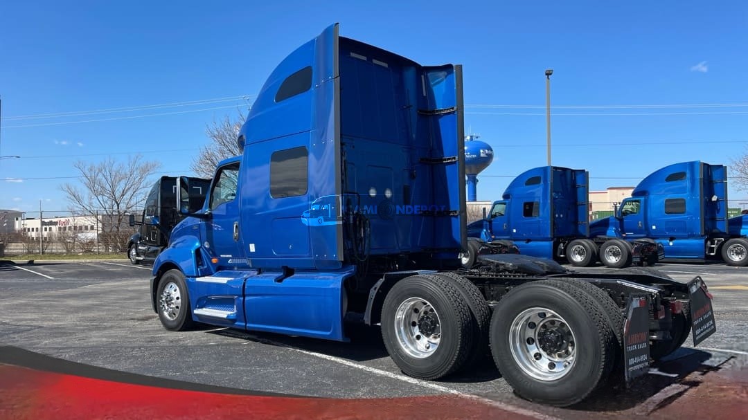 Truck Thumbnail 2