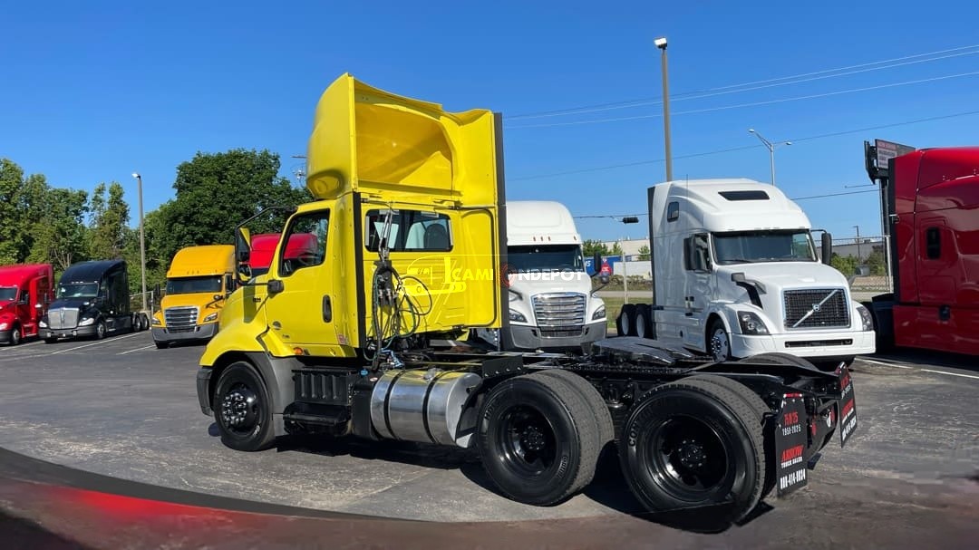 Truck Thumbnail 2