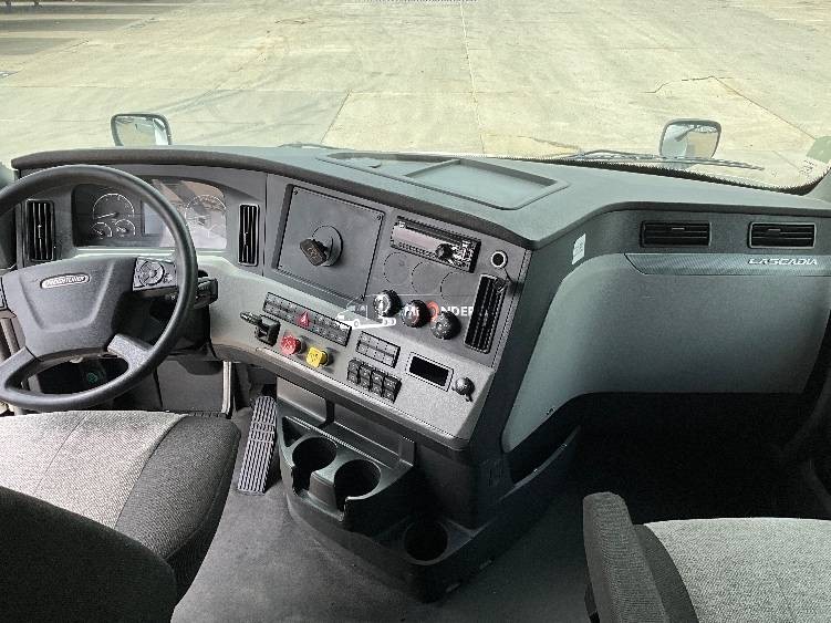 Truck Thumbnail 8