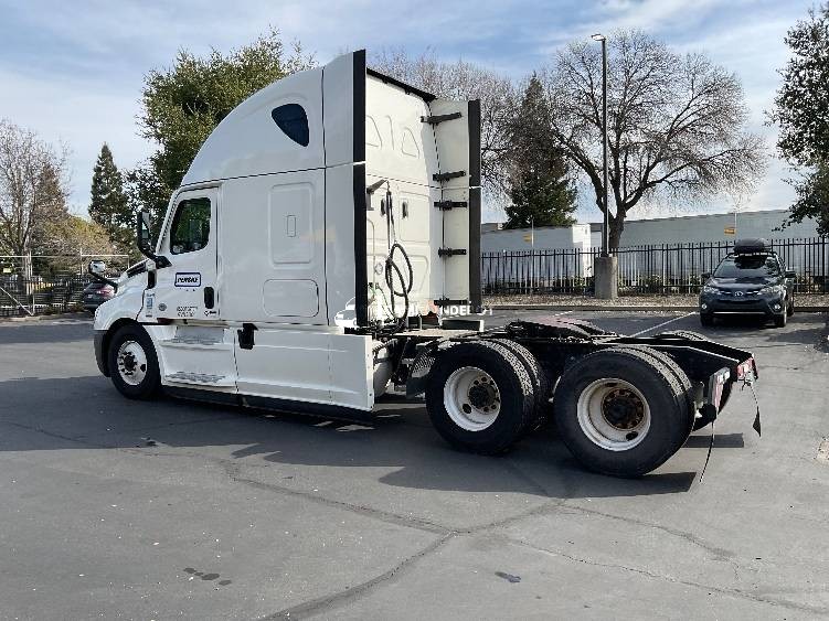 Truck Thumbnail 4