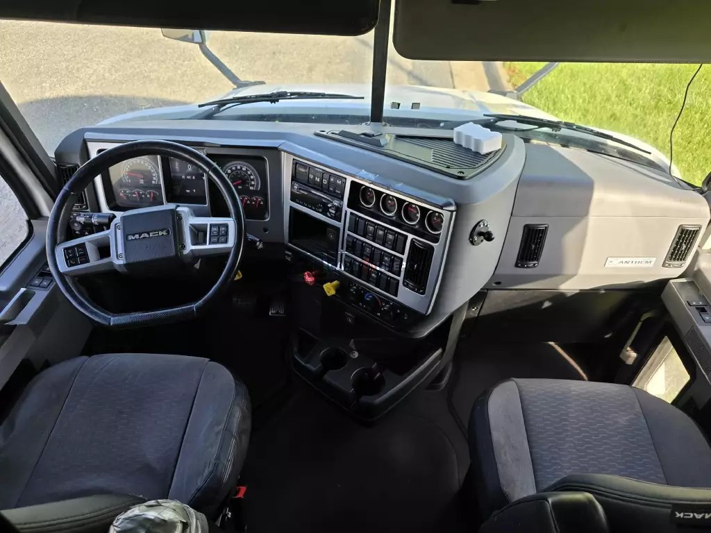 Truck Thumbnail 5