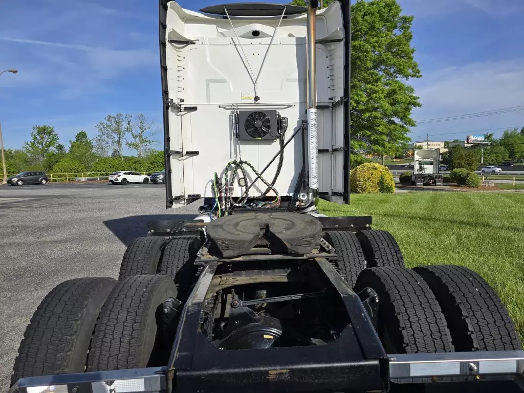 Truck Thumbnail 4