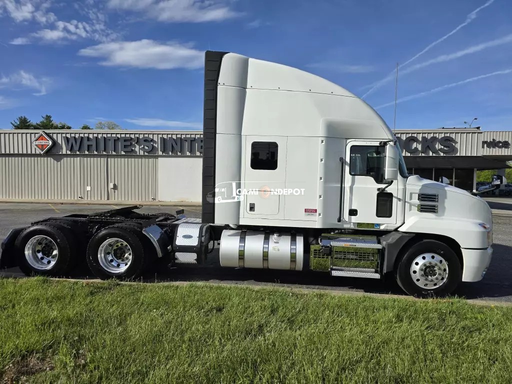 Truck Thumbnail 3