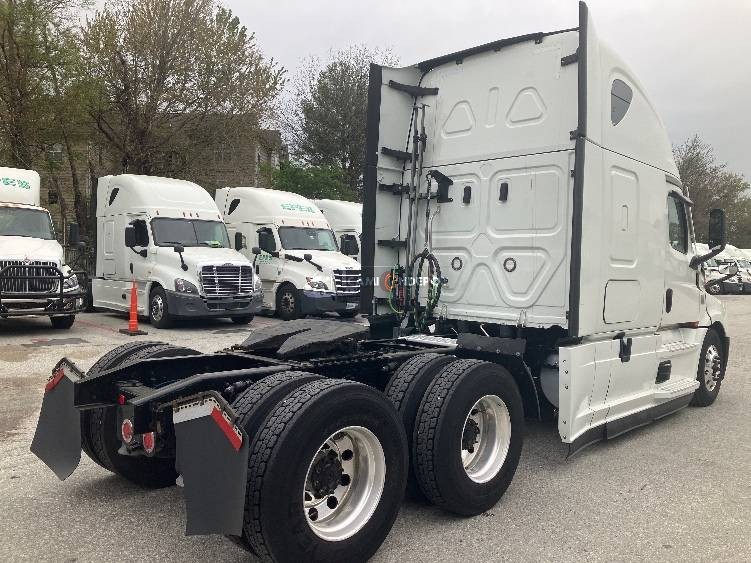 Truck Thumbnail 6