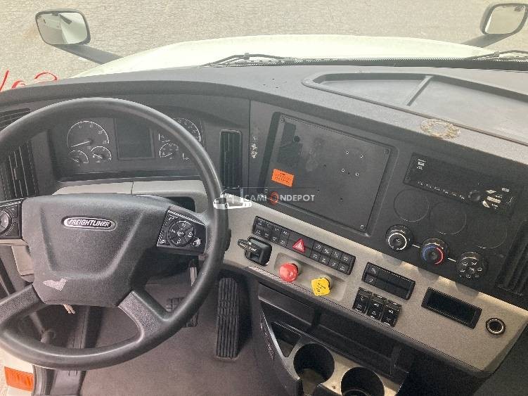 Truck Thumbnail 8