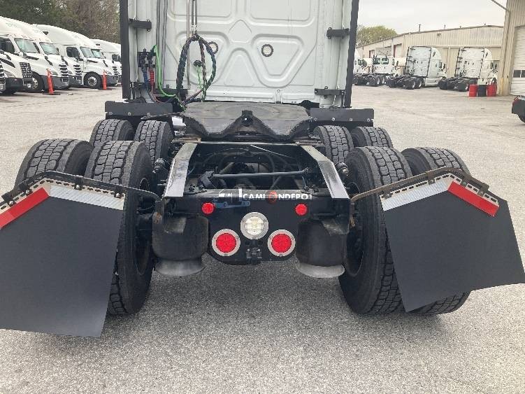 Truck Thumbnail 5