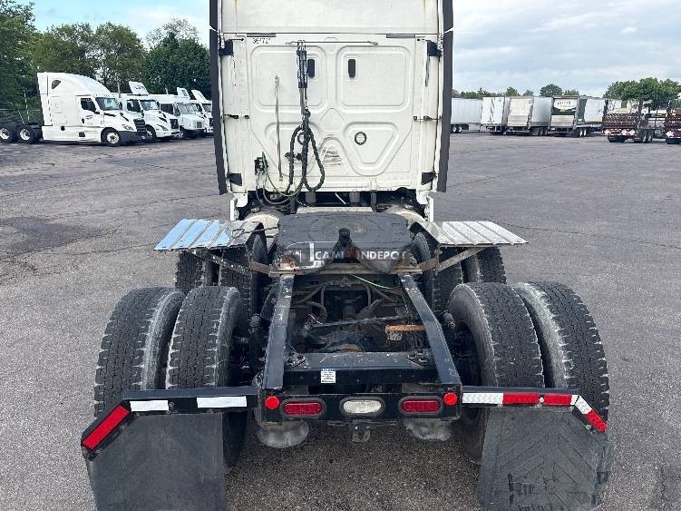Truck Thumbnail 6