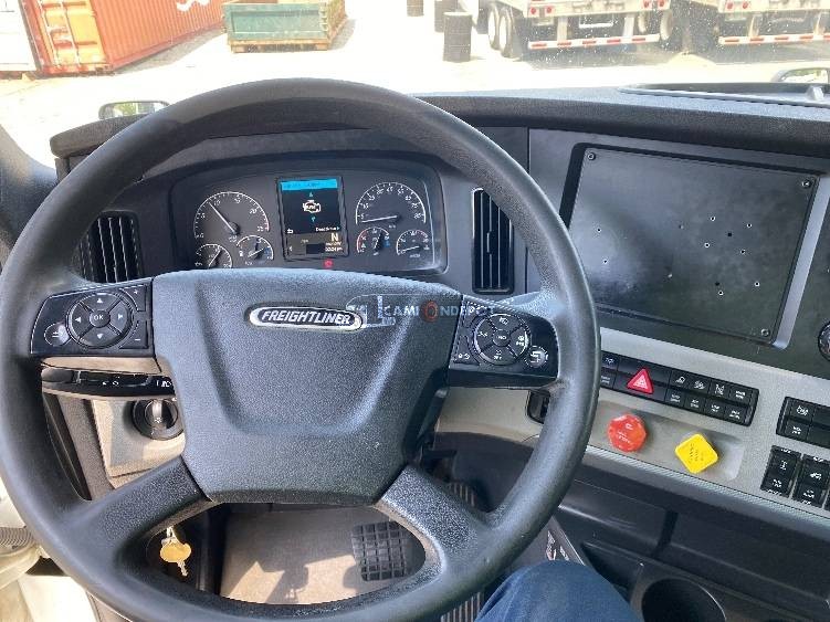 Truck Thumbnail 7