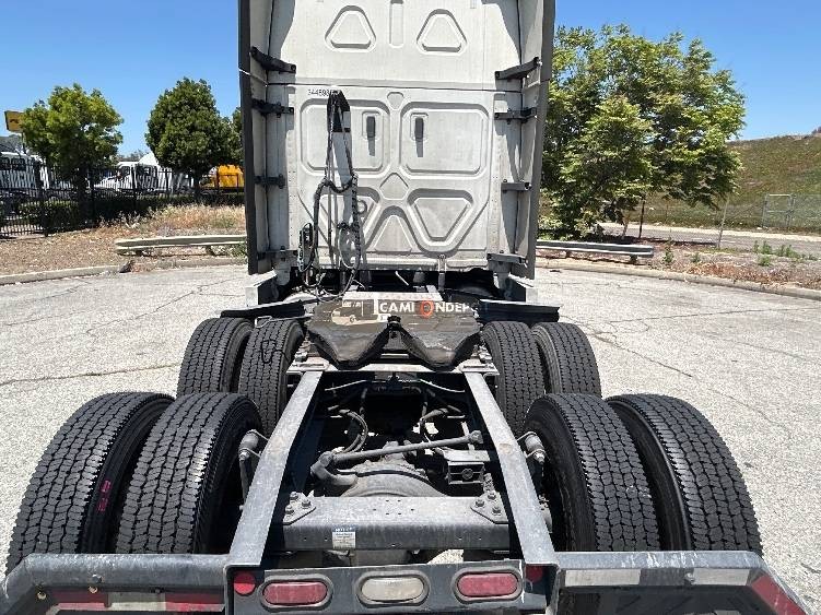 Truck Thumbnail 6