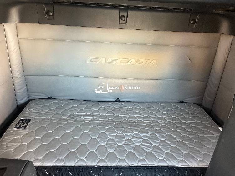 Truck Thumbnail 8
