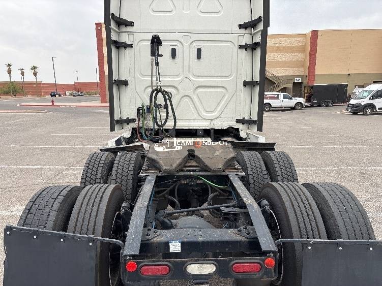 Truck Thumbnail 6