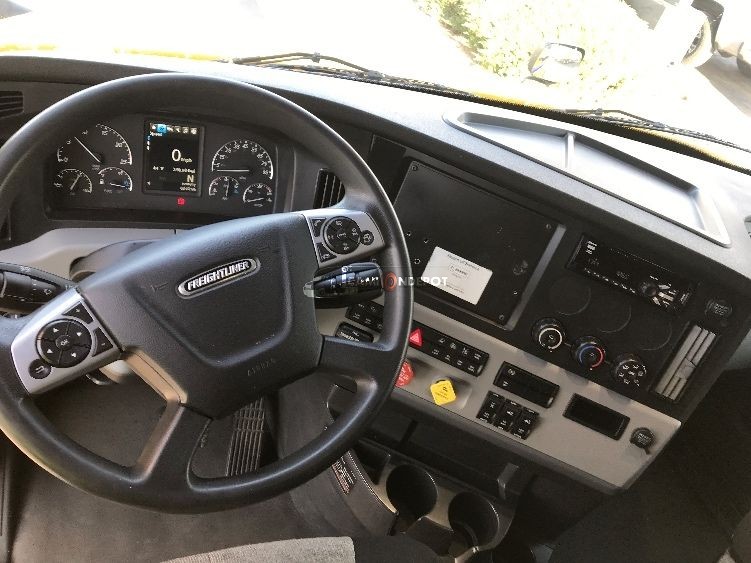 Truck Thumbnail 6