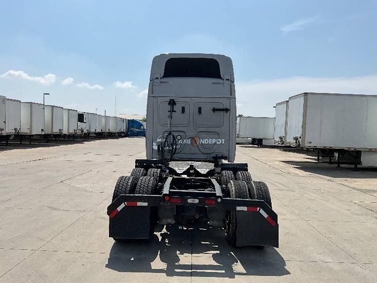 Truck Thumbnail 5
