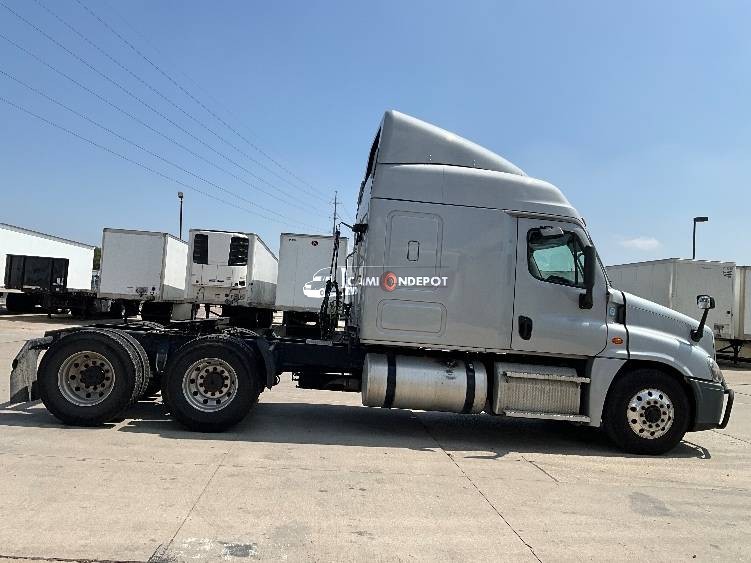 Truck Thumbnail 7