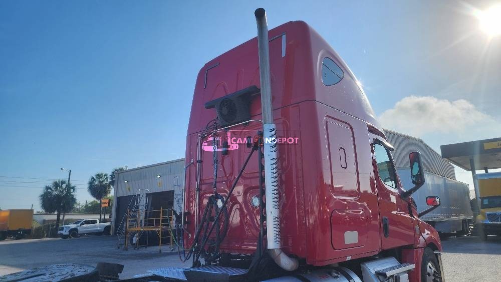 Truck Thumbnail 11