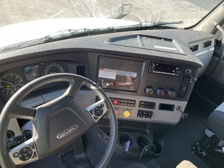 Truck Thumbnail 8