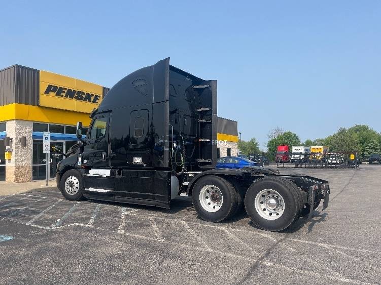 Truck Thumbnail 5