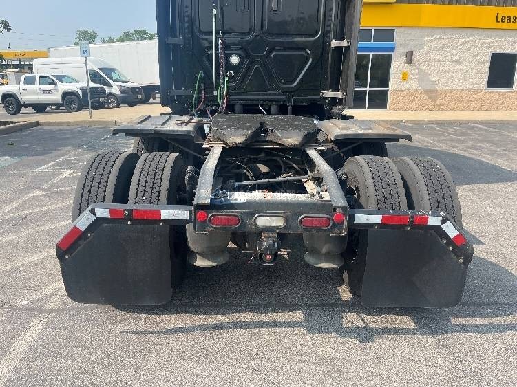 Truck Thumbnail 6