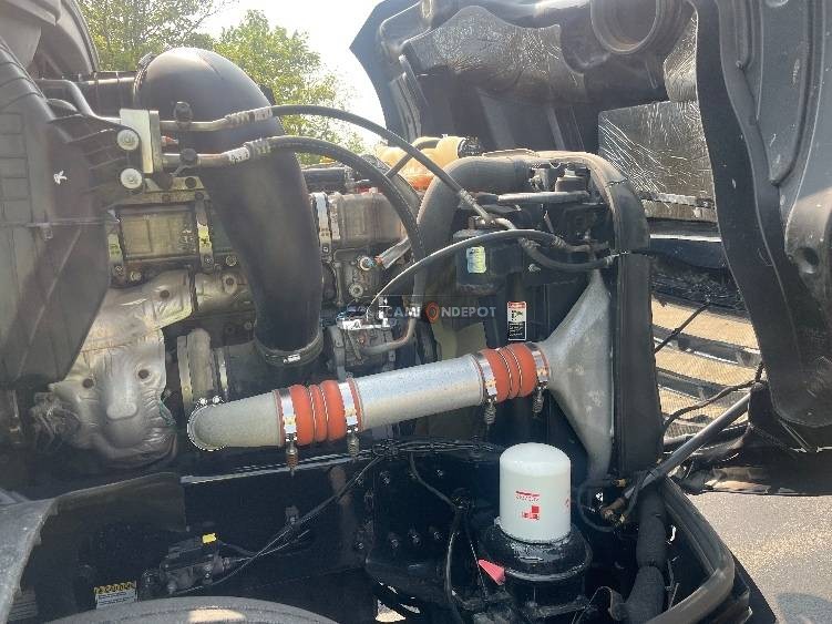 Truck Thumbnail 12