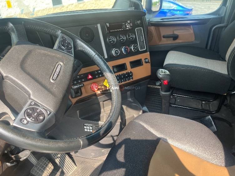 Truck Thumbnail 8