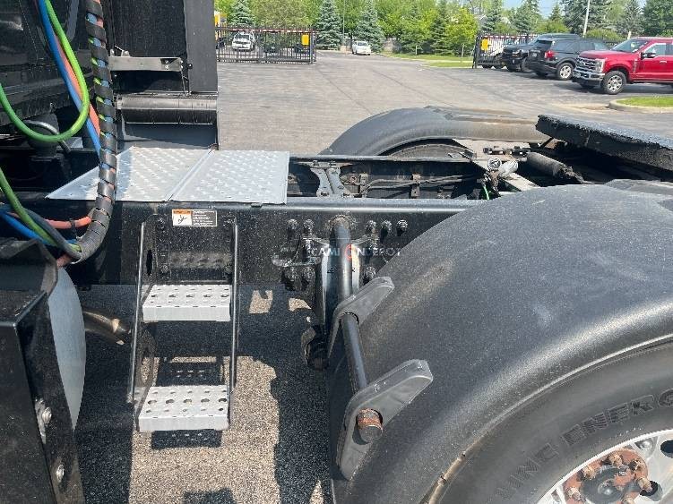 Truck Thumbnail 13