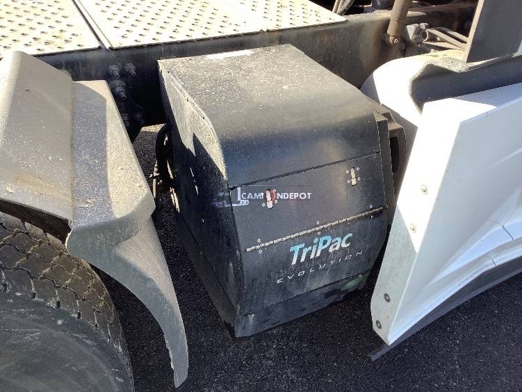 Truck Thumbnail 12