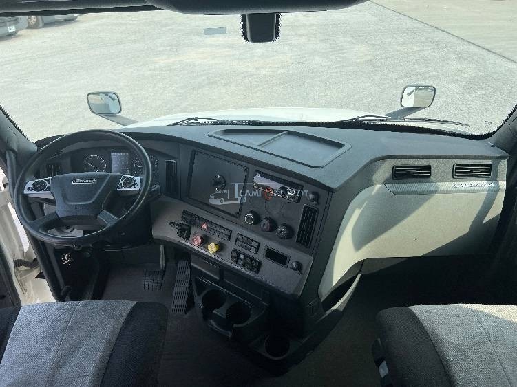 Truck Thumbnail 8