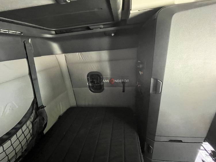 Truck Thumbnail 8