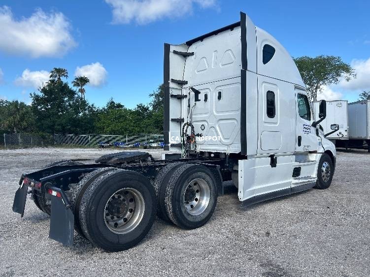 Truck Thumbnail 6