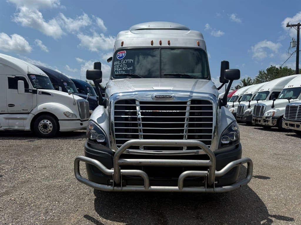 Truck Thumbnail 2