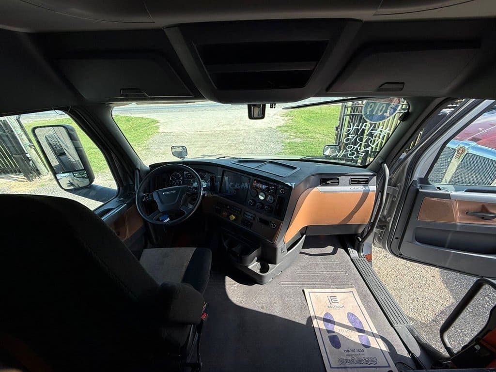 Truck Thumbnail 5