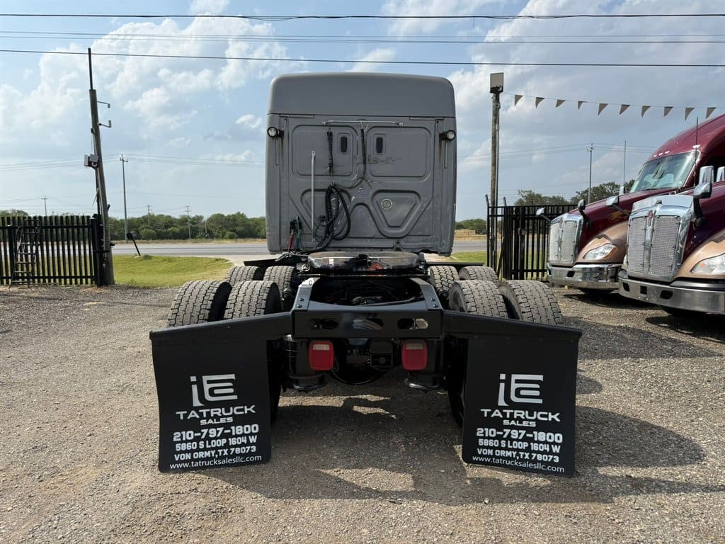 Truck Thumbnail 5