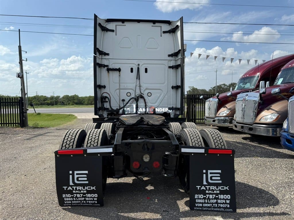 Truck Thumbnail 5