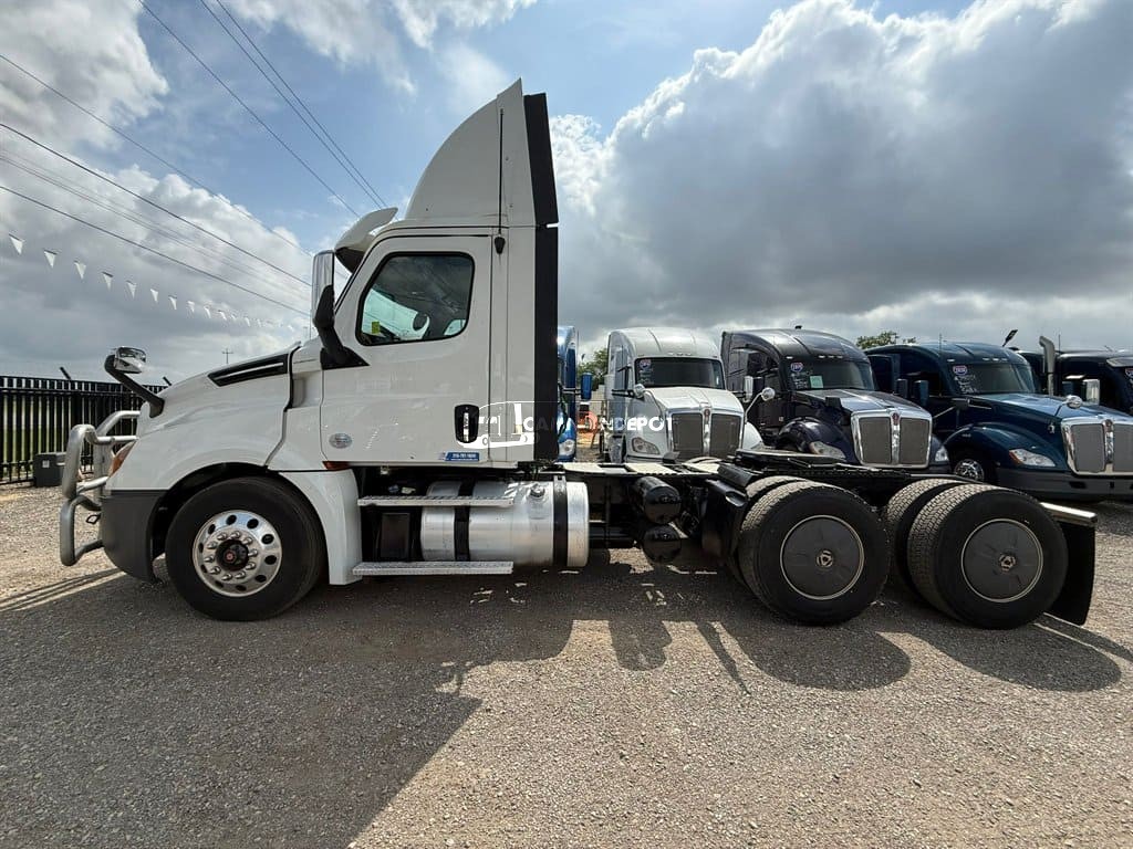 Truck Thumbnail 4