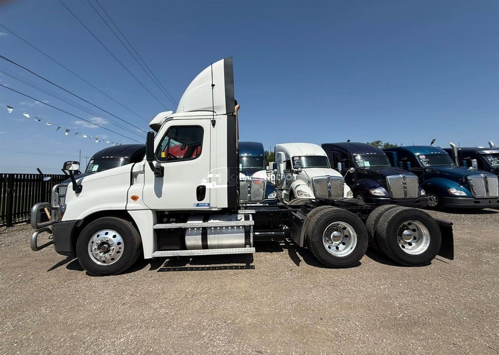 Truck Thumbnail 4