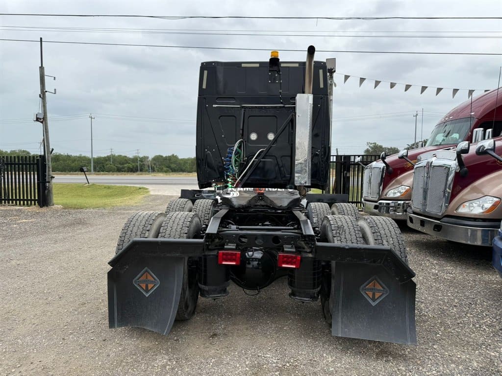 Truck Thumbnail 5