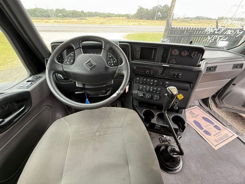 Truck Thumbnail 6
