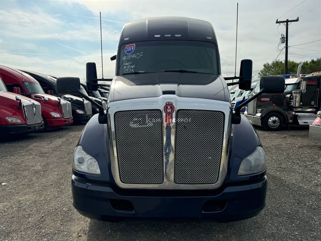 Truck Thumbnail 2
